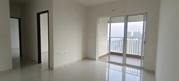 Room in 2 BHK Apartment at Lodha Amara, Kolshet Road – for Sale