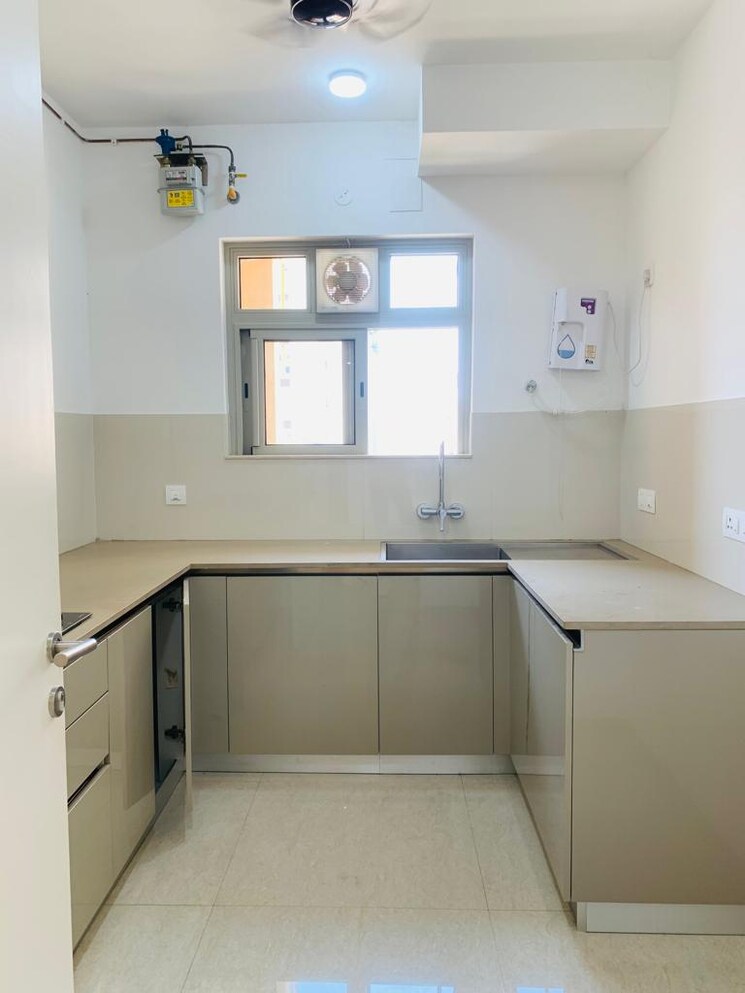 Kitchen, hiranandani-skylark-enclave 2 Bedroom 879 Sq.Ft. Apartment In Ghodbunder Road Thane 7696610