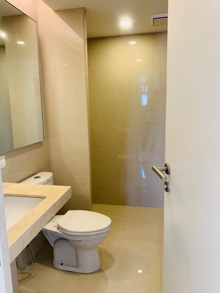 Bathroom, hiranandani-skylark-enclave 2 Bedroom 879 Sq.Ft. Apartment In Ghodbunder Road Thane 7696610