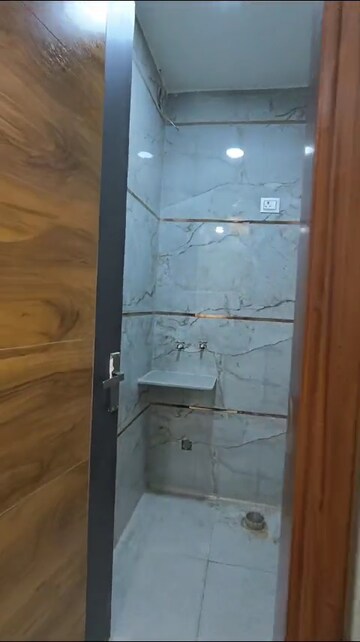 Furnished Amenities in 2 BHK Builder Floor at Dwarka Mor – for Sale