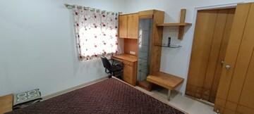 Bedroom in 4 BHK Apartment at Samarth Nagar – for Rent