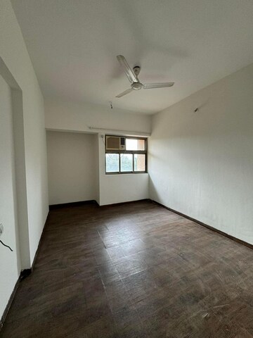 Room in 3 BHK Apartment at Lodha Splendora, Ghodbunder Road – for Sale
