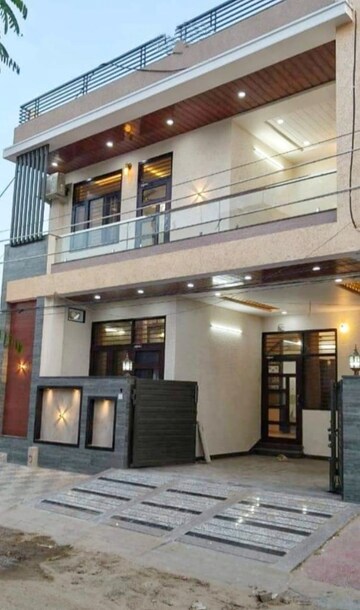 5 BHK Villa For Sale in Mansarovar Extension