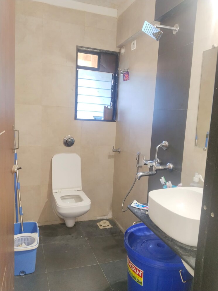 Bathroom, navkar-happy-homes 2 Bedroom 575 Sq.Ft. Apartment In Borivali West Mumbai 7698005