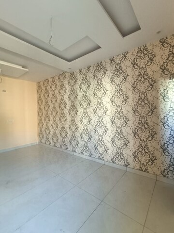 Room in 4 BHK Villa at Dasmesh Nagar – for Sale