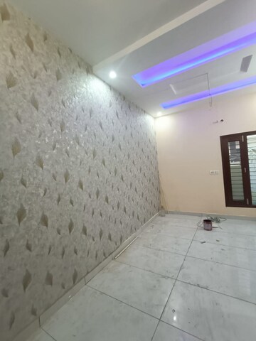 Room in 4 BHK Villa at Dasmesh Nagar – for Sale