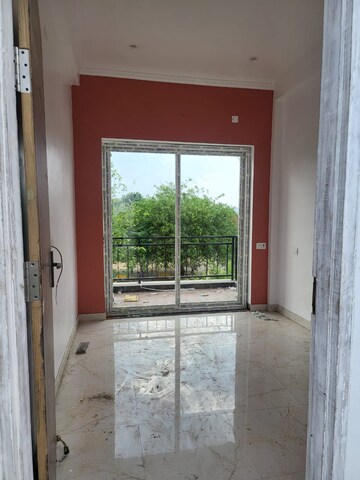 Room in 2 BHK Villa at Sushant Golf City – for Sale