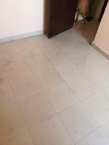 Room in 2 BHK Apartment at OP Floridaa, Sector 82 – for Sale