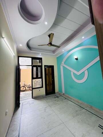 रेसिडेंशियल घर वर्ग फुट फॉर रेंट इन इंद्रपुरम ग़ाज़ियाबाद  7698298