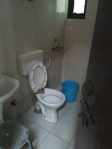 Bathroom in 2 BHK Apartment at Amolik Heights, Sector 88 – for Sale
