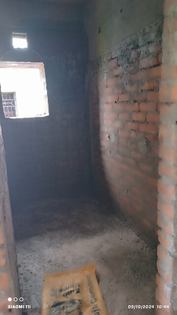 Room in 3 BHK Builder Floor at New Town – for Sale