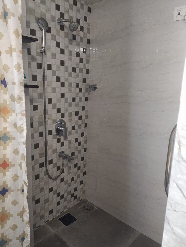 Bathroom, sunita-nivas 2 Bedroom 1150 Sq.Ft. Apartment In Santacruz West Mumbai 7698529