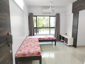 1 BHK Apartment For Resale in Alica Nagar CHS Kandivali East Mumbai  7698609