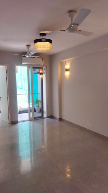 Room in 2.5 BHK Builder Floor at Signature Global City 92, Sector 92 – for Sale