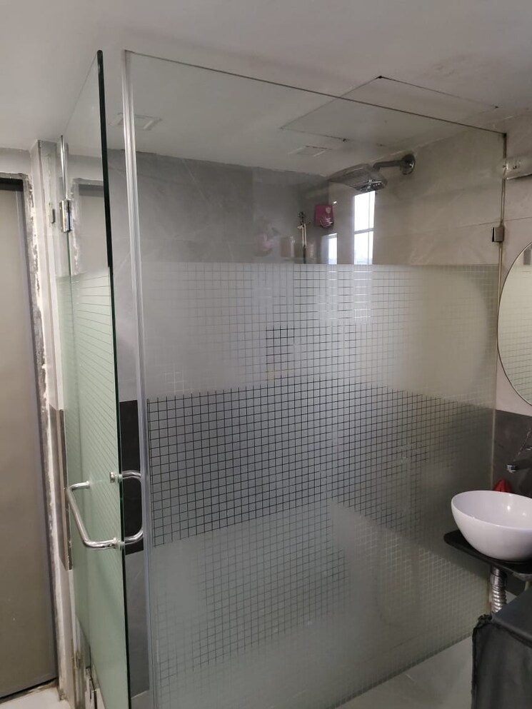 Bathroom, laxmi-plaza 2 Bedroom 550 Sq.Ft. Apartment In Patlipada Thane 7698882