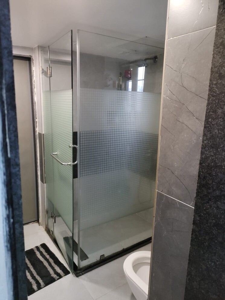 Bathroom, laxmi-plaza 2 Bedroom 550 Sq.Ft. Apartment In Patlipada Thane 7698882