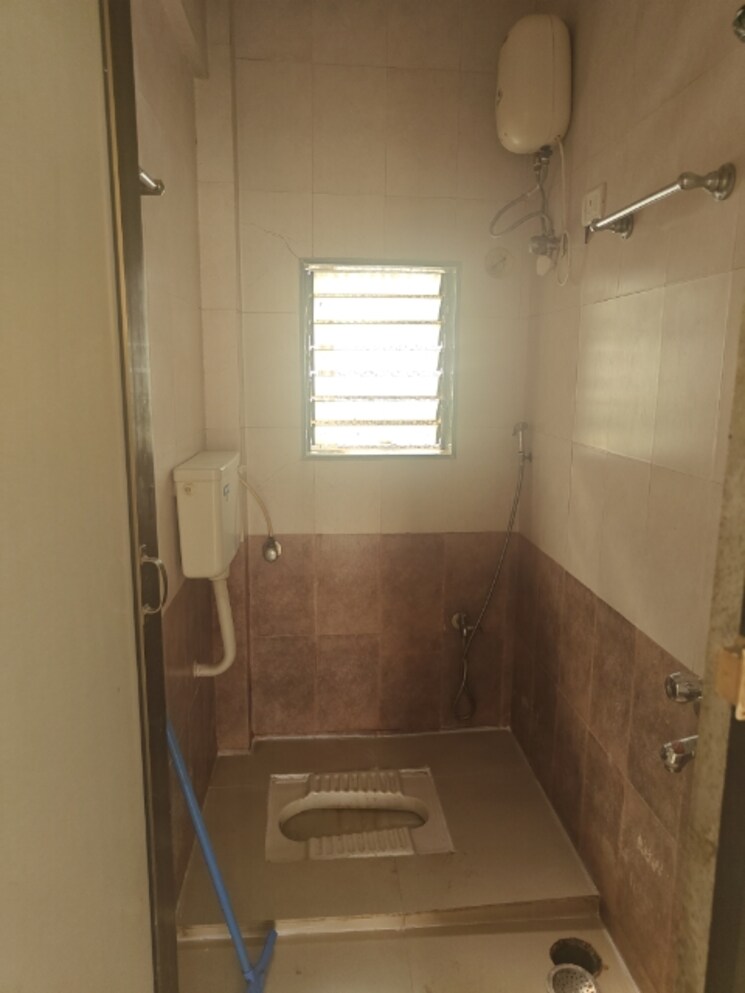 Bathroom, om-shree-vinayak 2 Bedroom 1320 Sq.Ft. Apartment In Seawoods Navi Mumbai 7699002
