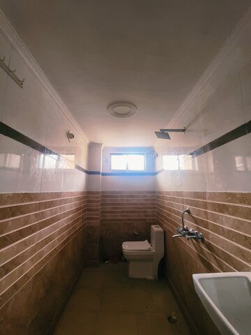 Building Lobby in 2 BHK Builder Floor at Dwarka Mor – for Rent