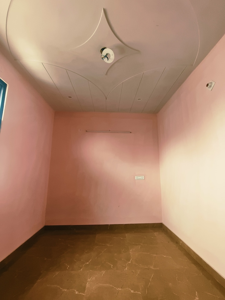 Room, dwarka mor 2 Bedroom 540 Sq.Ft. Builder Floor In Dwarka Mor Delhi 7699302