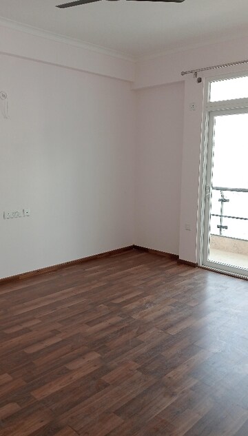 Room in 3 BHK Apartment at Chandra Panorama, Sushant Golf City – for Sale