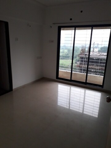 Room in 3 BHK Apartment at Yashvasin CHS Ltd, Kharghar – for Sale