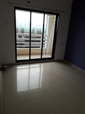 Room in 3 BHK Apartment at Yashvasin CHS Ltd, Kharghar – for Sale