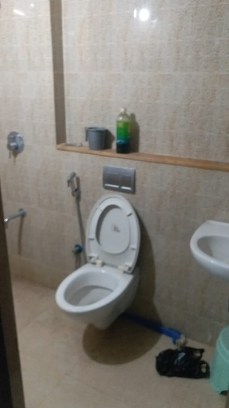 Bathroom, lodha-casa-rio 2 Bedroom 909 Sq.Ft. Apartment In Dombivli East Thane 7699548