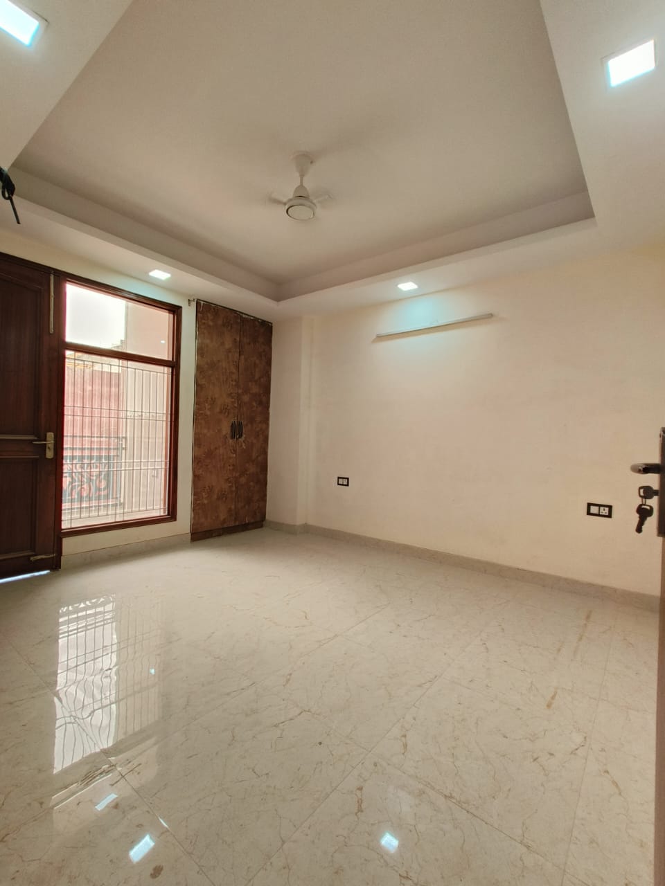 4 BHK + Servant Room Apartment For Rent in On Request
