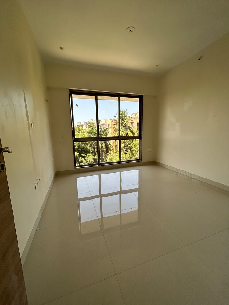 Room, status-sankalp-heights 3 Bedroom 1025 Sq.Ft. Apartment In Malad West Mumbai 7699767