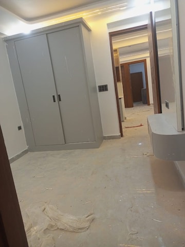 Room in 3 BHK Builder Floor at Sector 72 – for Sale