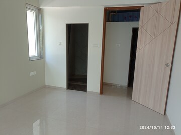 Room in 2 BHK Apartment at Tulsi Dham, Dombivli East – for Sale