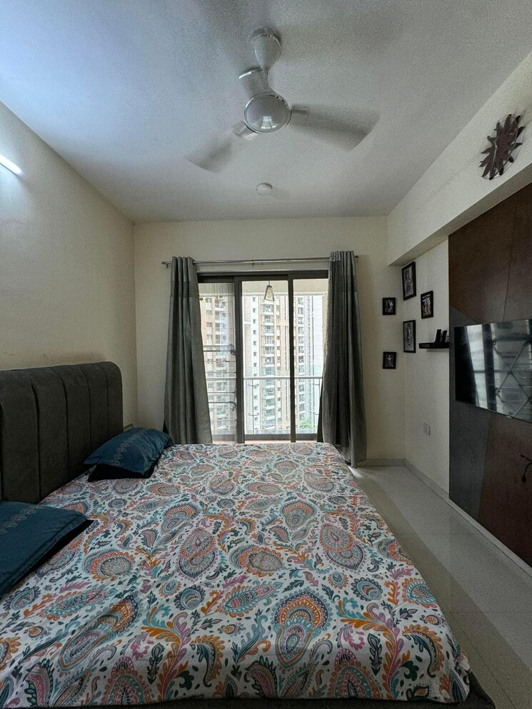 Bedroom, lodha-splendora 3 Bedroom 1124 Sq.Ft. Apartment In Ghodbunder Road Thane 7700124