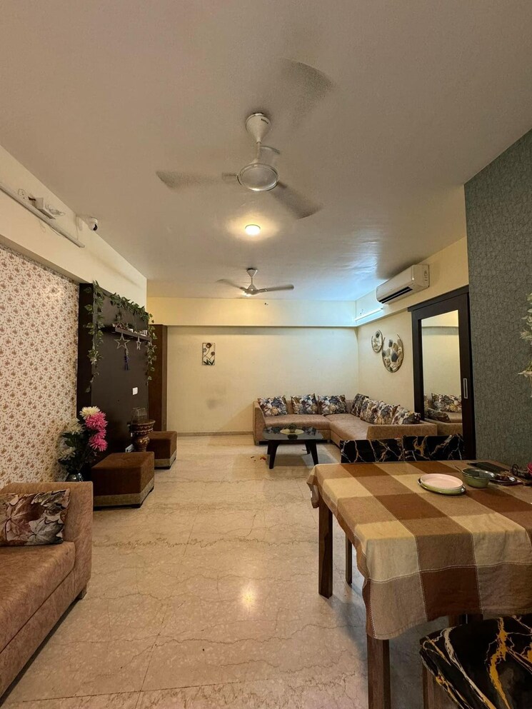 Living Room, lodha-splendora 3 Bedroom 1124 Sq.Ft. Apartment In Ghodbunder Road Thane 7700124