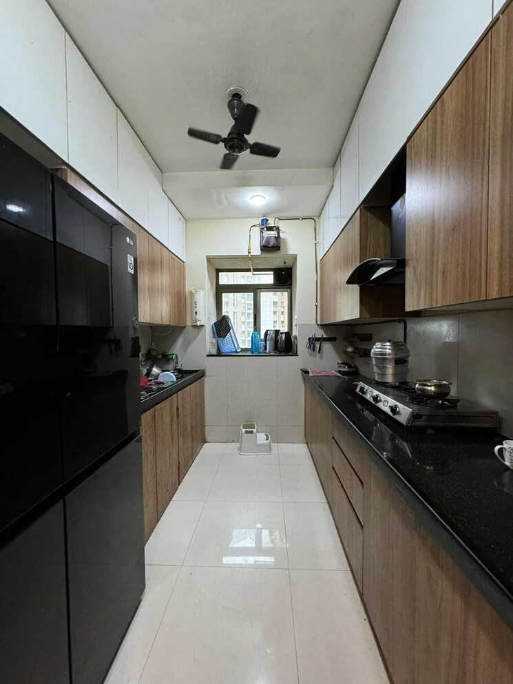 Kitchen, lodha-splendora 3 Bedroom 1124 Sq.Ft. Apartment In Ghodbunder Road Thane 7700124