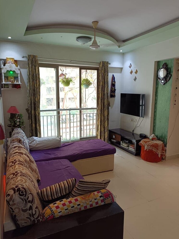 Living Room, lodha-vivant 1 Bedroom 470 Sq.Ft. Apartment In Ghodbunder Road Thane 7700153