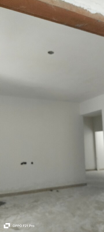 Room in 3 BHK Apartment at Nikhil Krishna Crown, Ameenpur – for Sale