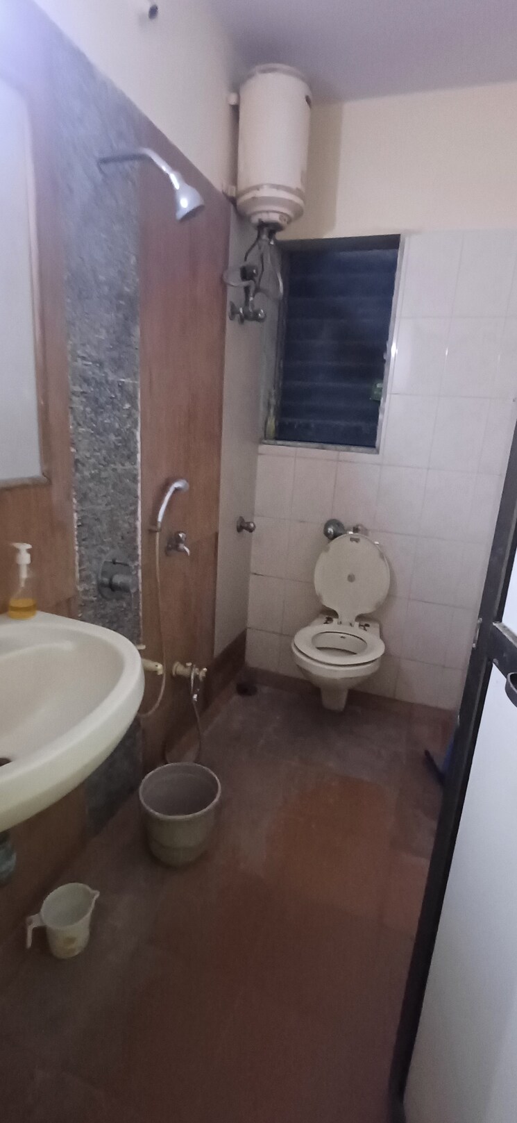 Attached Bathroom, ravi-estate 2 Bedroom 1040 Sq.Ft. Apartment In Pokhran Road No One Thane 7700323