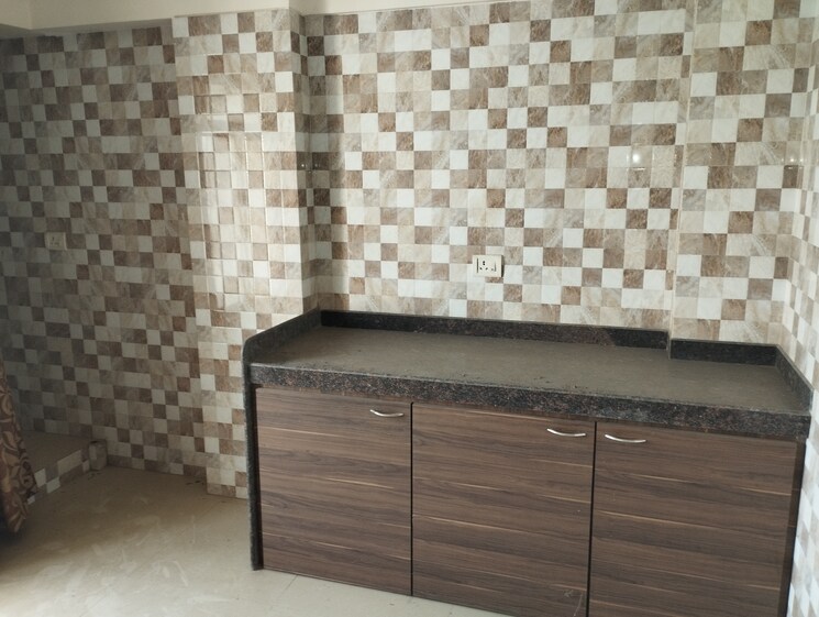 Bathroom, sanghvi-hills 4 Bedroom 1250 Sq.Ft. Apartment In Ghodbunder Road Thane 7700416