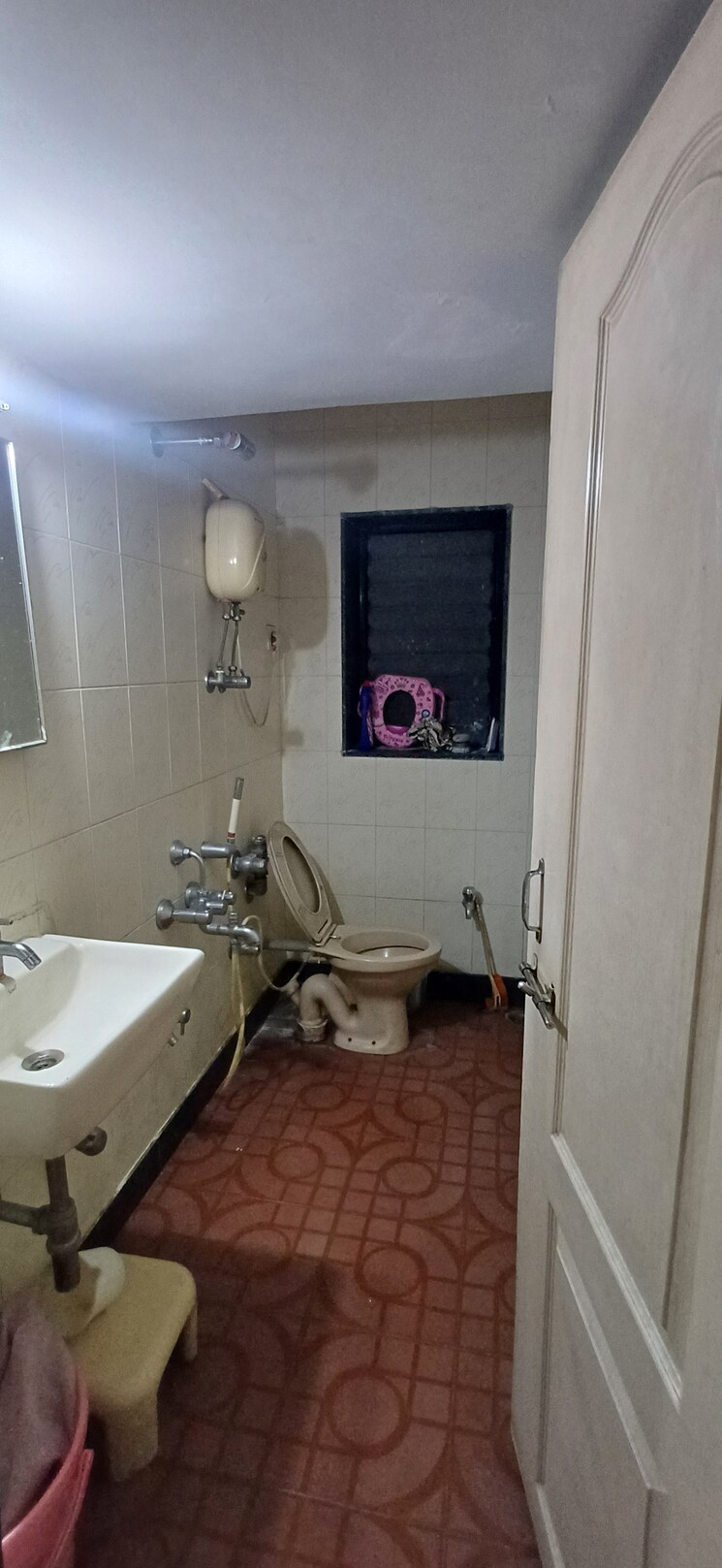 undefined, accolade-co-op-hsg-soc 2 Bedroom 950 Sq.Ft. Apartment In Eastern Express Highway Thane 7700469