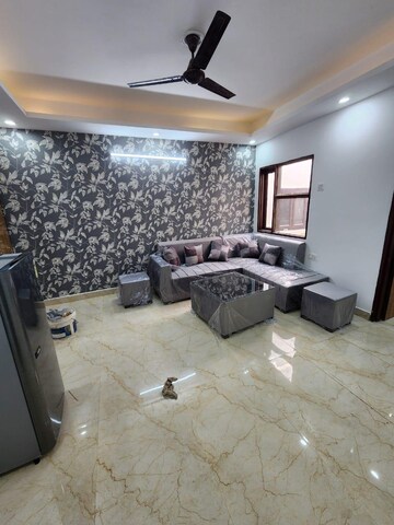 Living Room in 1 BHK Builder Floor at Govindpuri – for Sale