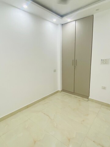 Room in 2 BHK Builder Floor at Govindpuri – for Sale