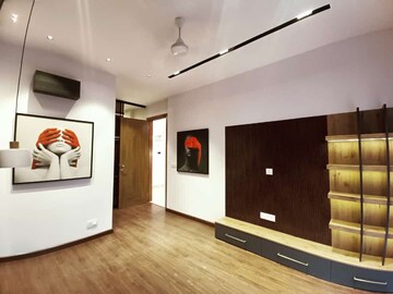 Room in 4 BHK Builder Floor at SS Mayfield Gardens, Sector 51 – for Sale