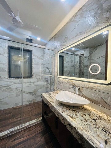 Bathroom in 5 BHK Builder Floor at Emaar MGF Emerald Hills, Sector 65 – for Sale