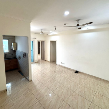 Room in 2 BHK Apartment at Gaur City 2 - 14th Avenue, Sector 16c Greater Noida – for Sale