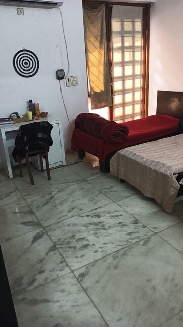 Room in  Pg at Sector 66 – for Rent