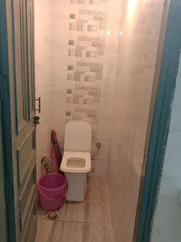 Bathroom in 1 BHK Builder Floor at Lajpat Nagar – for Rent