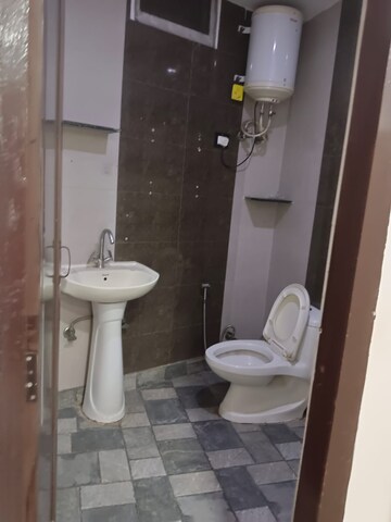 Bathroom in 1 BHK Builder Floor at Lajpat Nagar – for Rent
