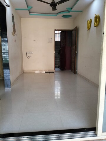 Room in 3 BHK Apartment at KJ Takshashila Mulund, Mulund East – for Sale