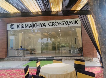 Team Area in  Shop at Kamakhya Cross Walk, Phi Iii Greater Noida – for Sale