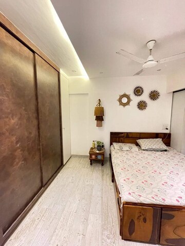 Bedroom in 1 BHK Apartment at Kandivali West – for Sale